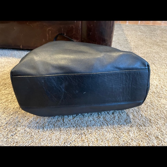 Coach - Picture 5 of 8